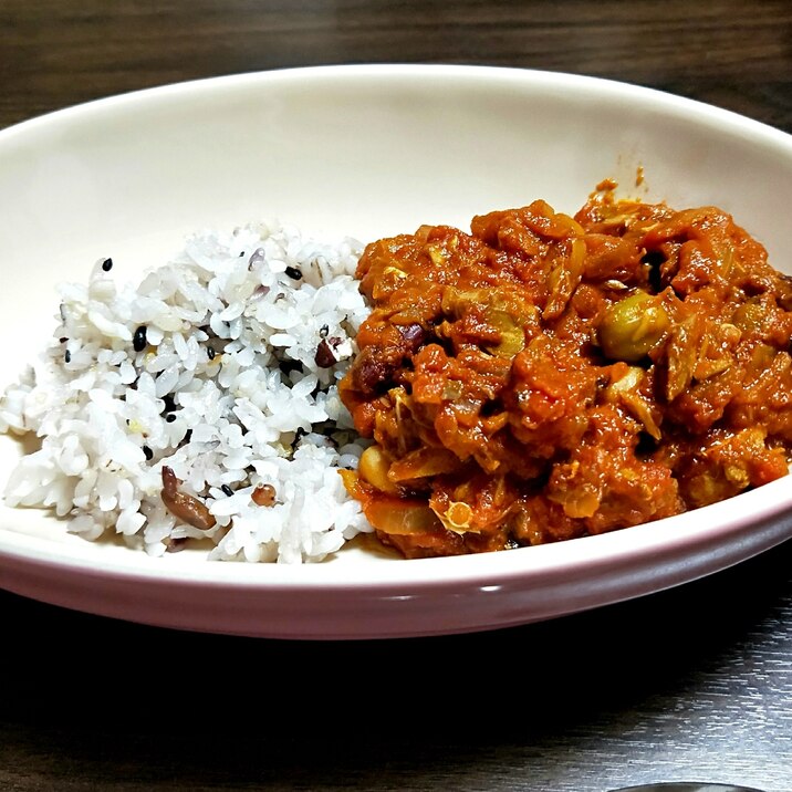 糖質制限！サバ缶のドライカレー